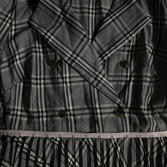 Women's Elegant Pleated Dress XS - Picture 15 of 16